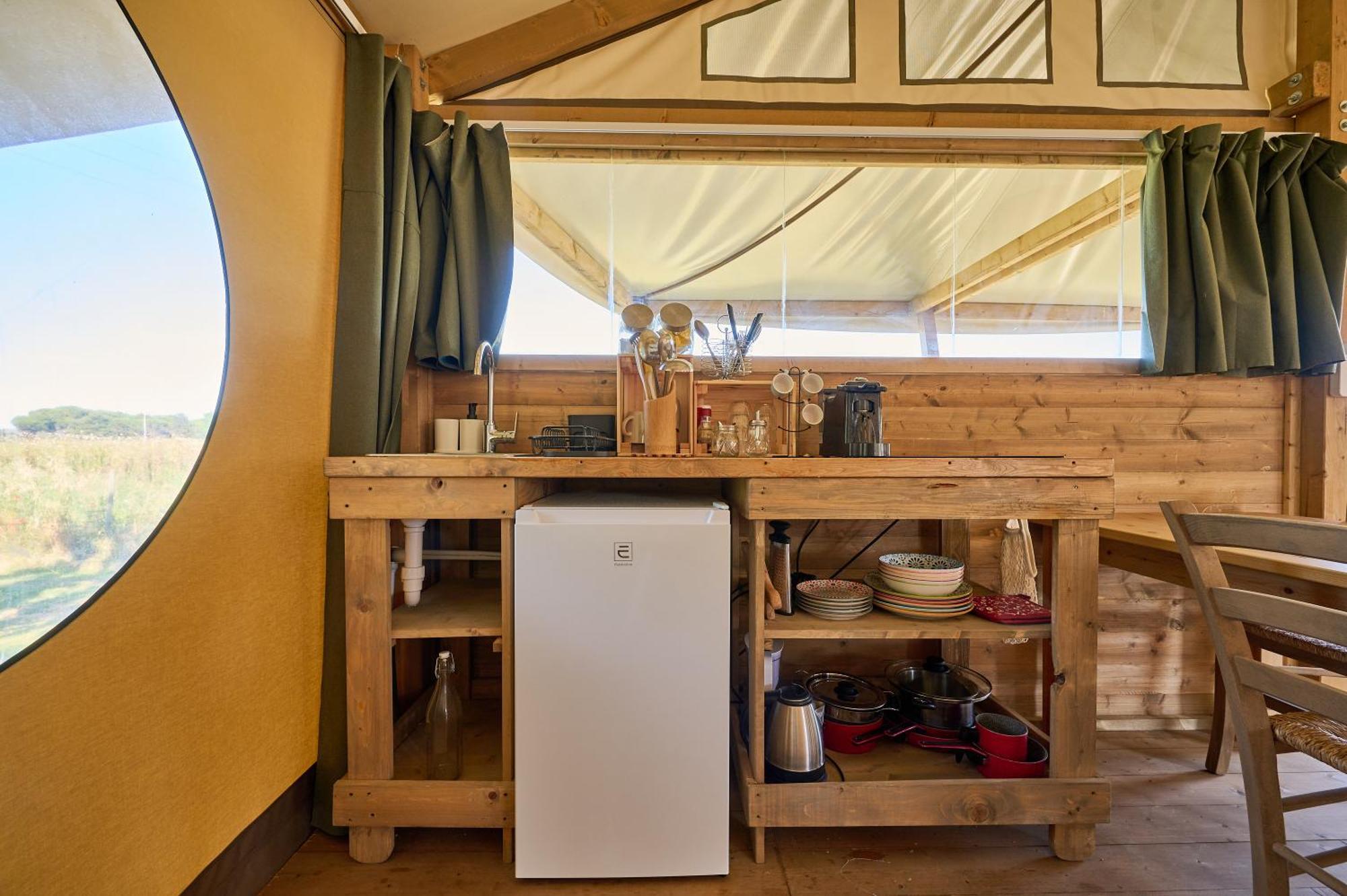 Suite Glamping Vicino Al Mare Piombino Extérieur photo